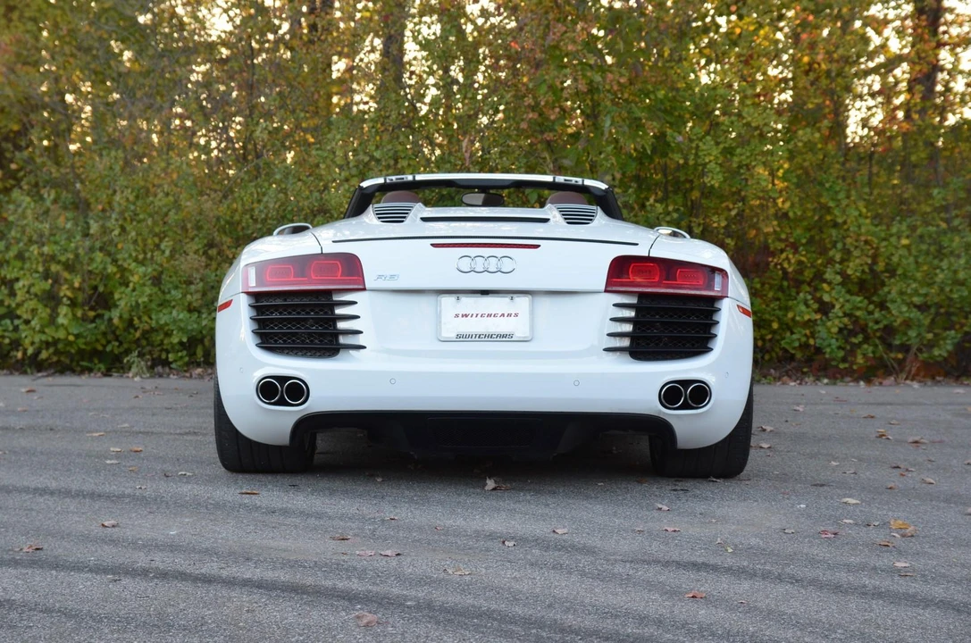 2011 Audi 42 R8 - Image 9 of 31