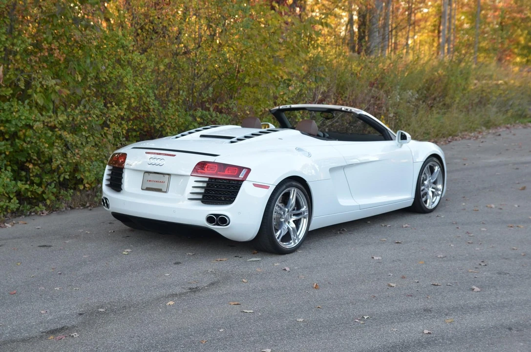 2011 Audi 42 R8 - Image 10 of 31