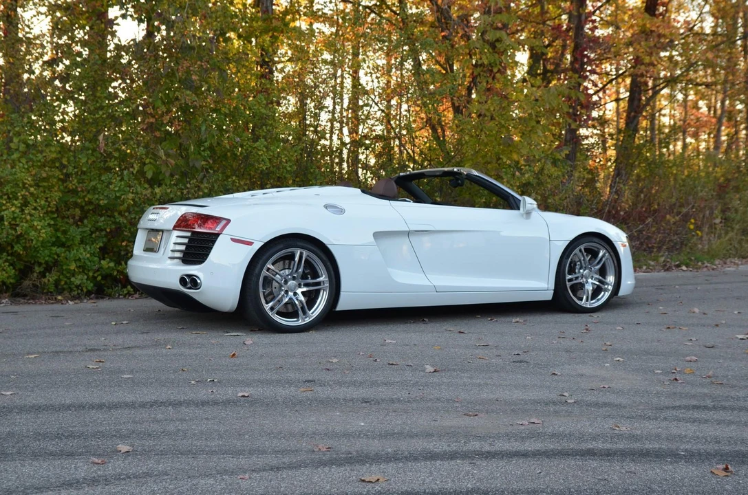 2011 Audi 42 R8 - Image 11 of 31