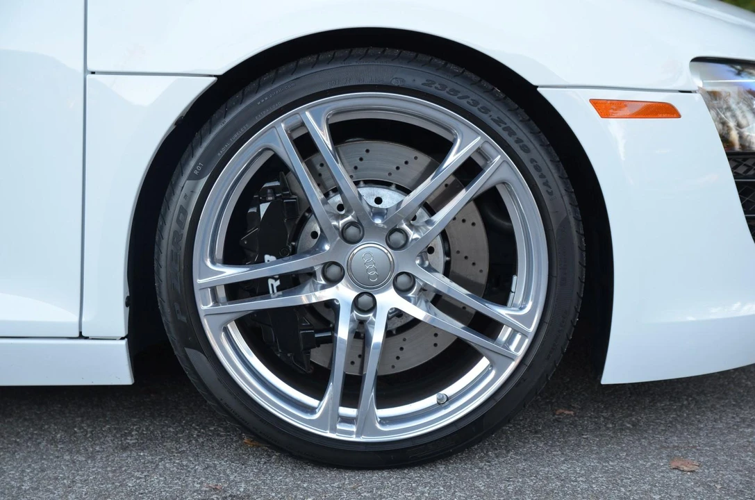 2011 Audi 42 R8 - Image 31 of 31
