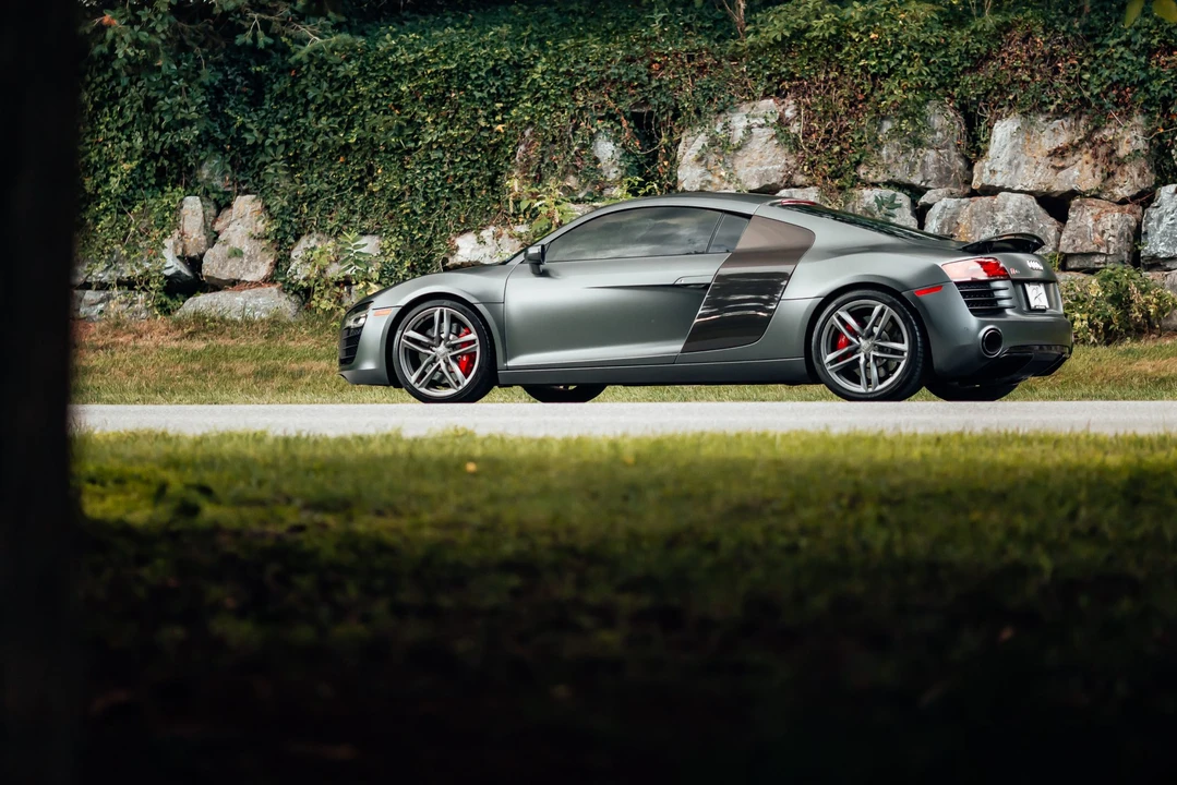 2015 Audi 42 R8 - Image 14 of 31