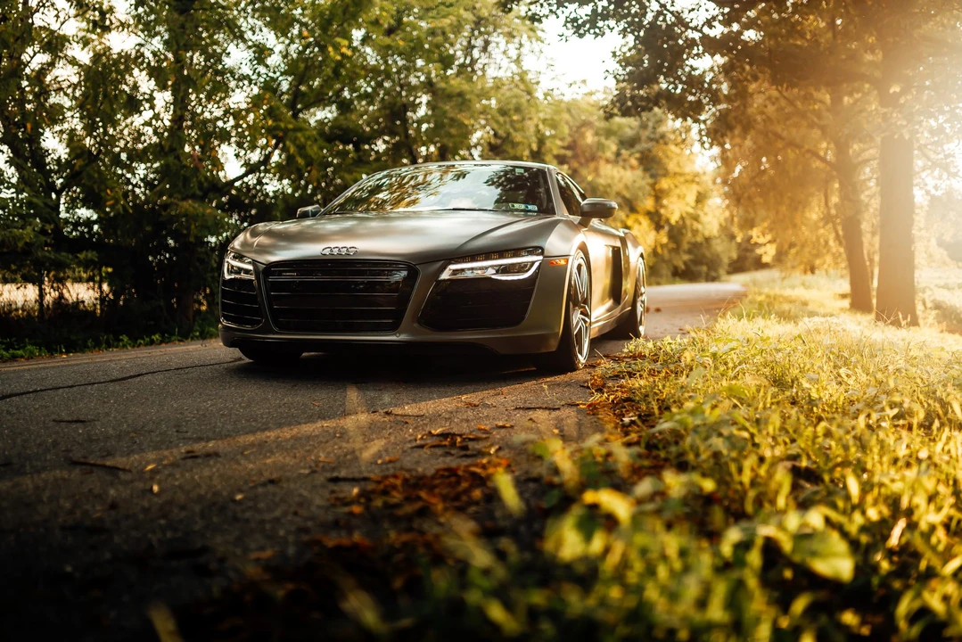 2015 Audi 42 R8 - Image 3 of 31