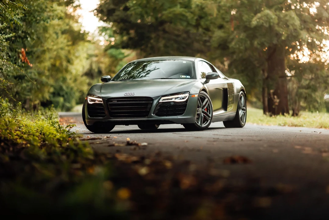 2015 Audi 42 R8 - Image 5 of 31
