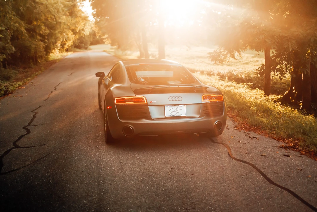 2015 Audi 42 R8 - Image 28 of 31