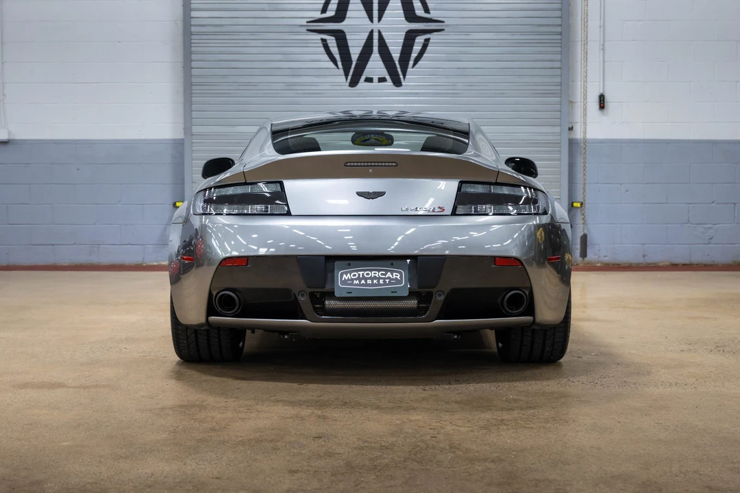 2017 Aston Martin V12 Vantage (2010-2018) - Image 7 of 31