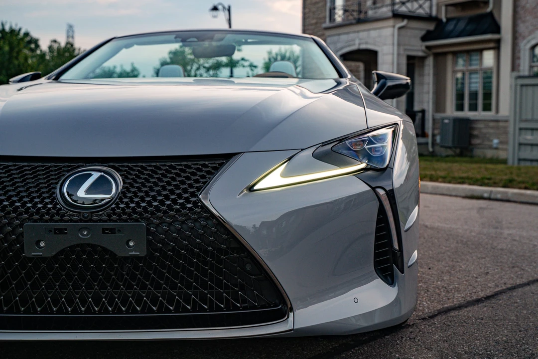2026 Lexus LC - Image 26 of 31