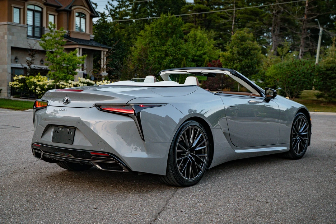 2026 Lexus LC - Image 11 of 31