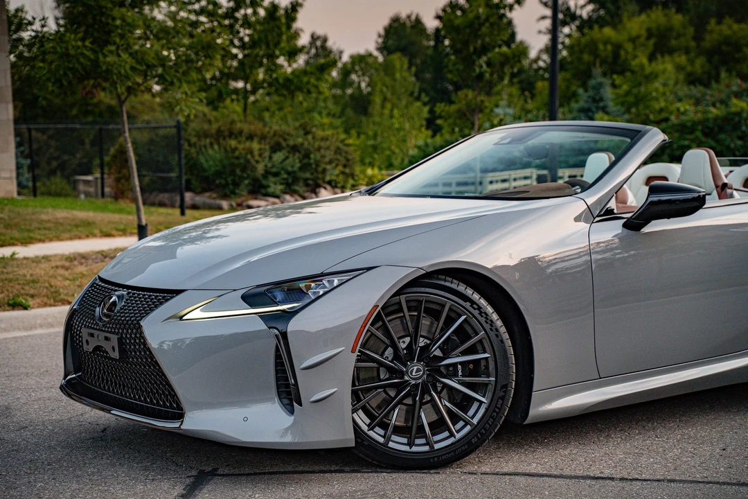 2026 Lexus LC - Image 25 of 31
