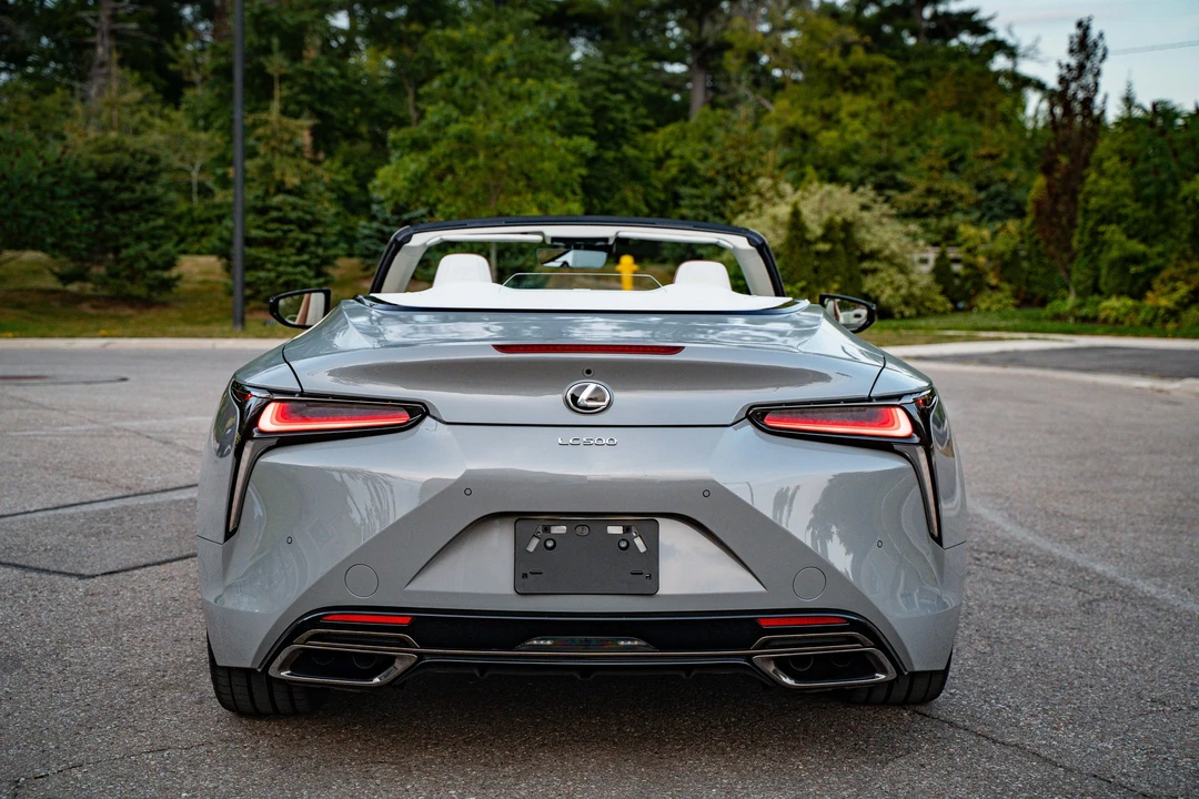 2026 Lexus LC - Image 12 of 31