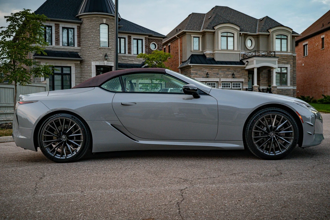 2026 Lexus LC - Image 9 of 31