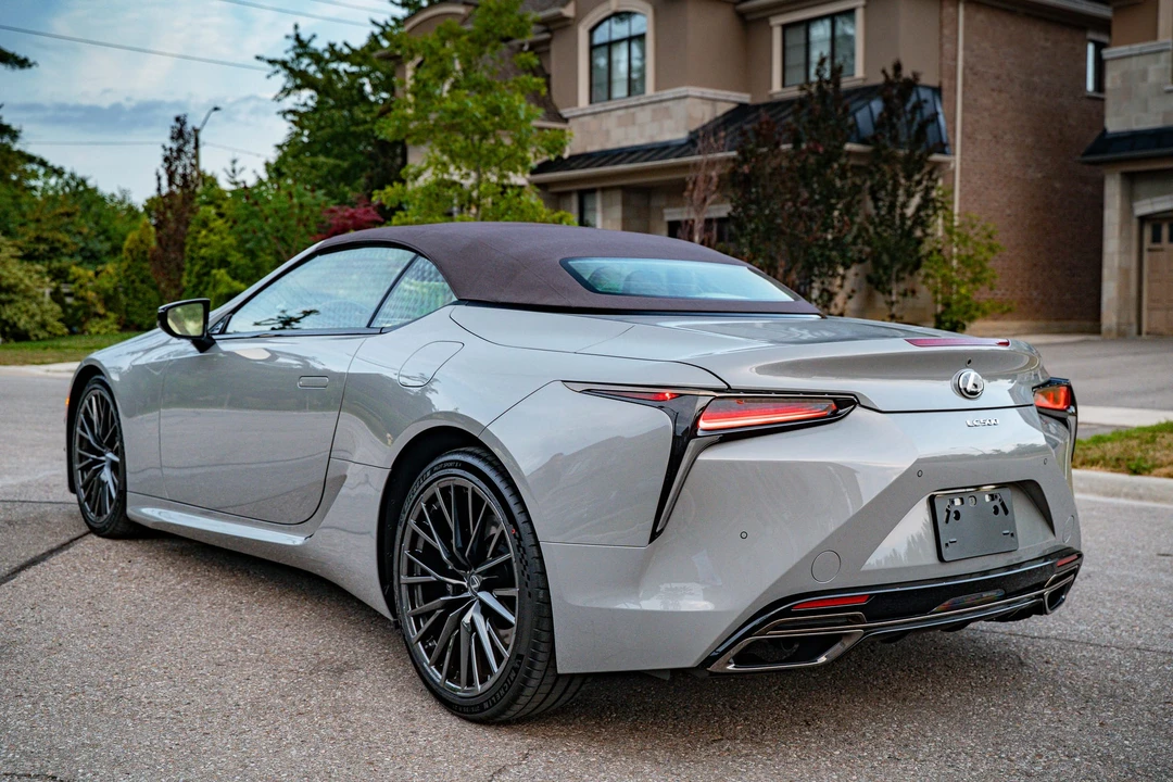 2026 Lexus LC - Image 15 of 31