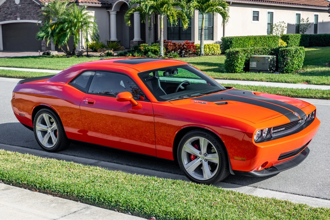 2008 Dodge Challenger SRT8 & 392 3rd Gen - Image 7 of 31