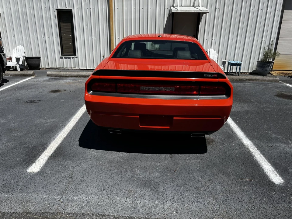 2008 Dodge Challenger SRT8 & 392 3rd Gen - Image 9 of 31