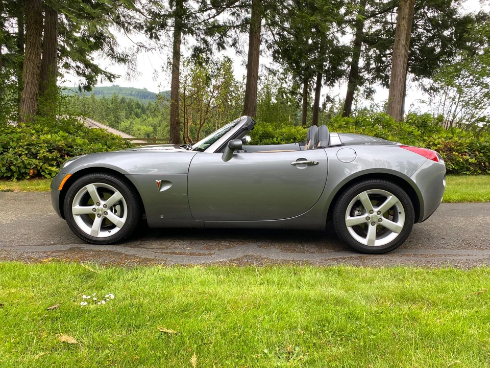 2006 Pontiac Solstice - Image 14 of 31