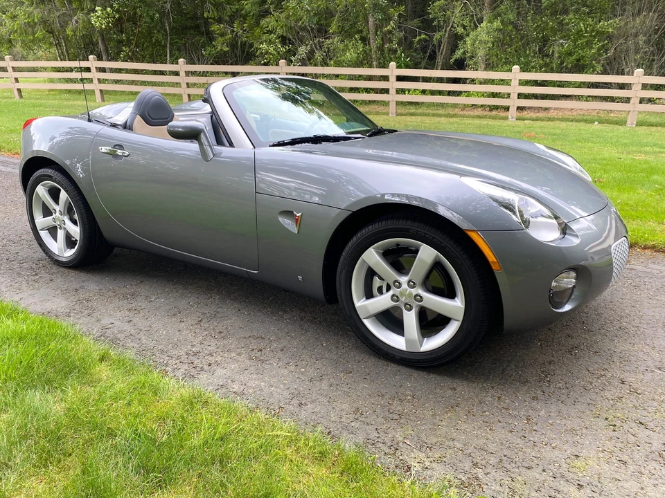 2006 Pontiac Solstice - Image 3 of 31