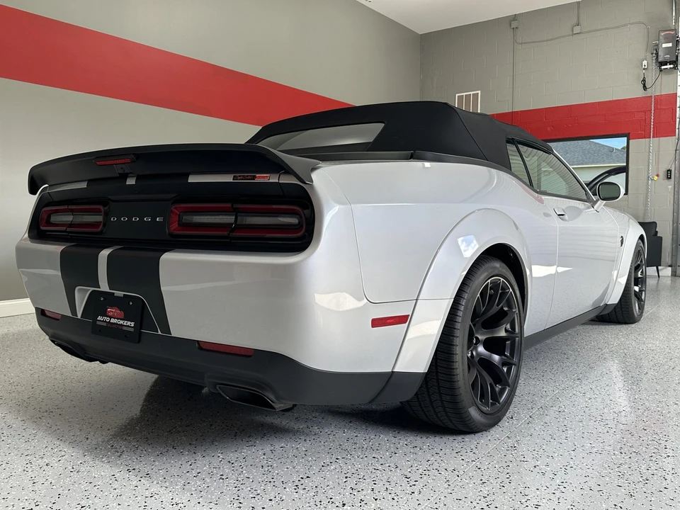 2023 Dodge Challenger SRT Hellcat 3rd Gen - Image 30 of 31