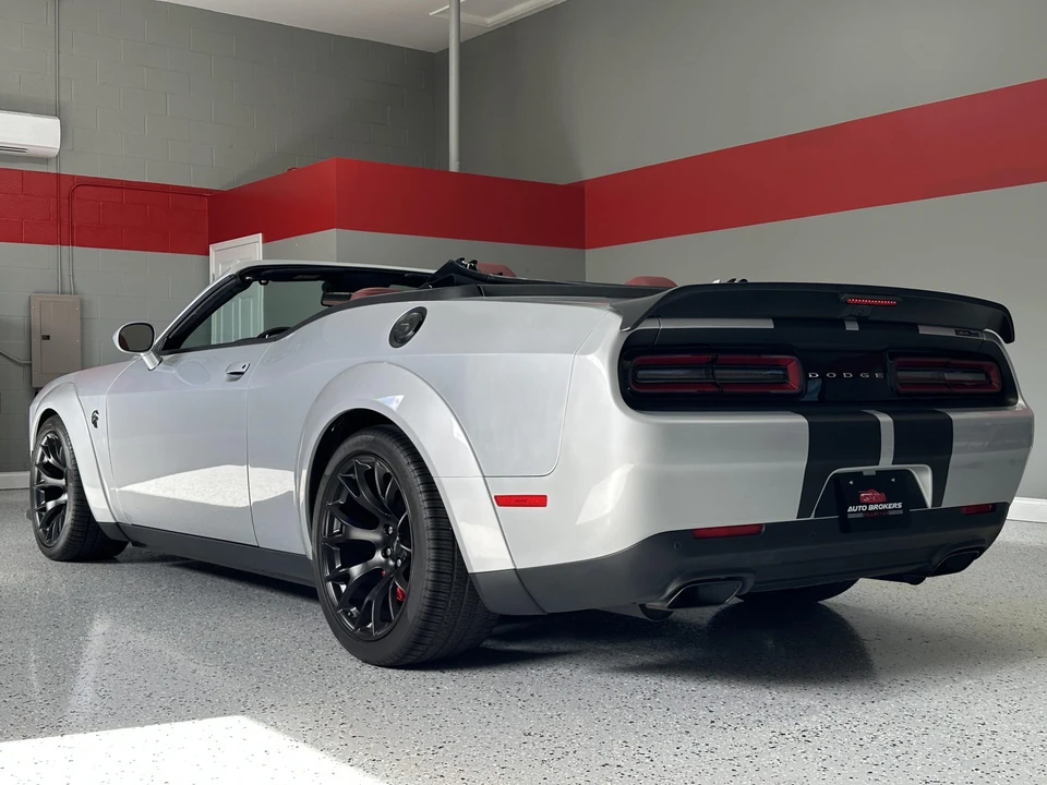 2023 Dodge Challenger SRT Hellcat 3rd Gen - Image 15 of 31