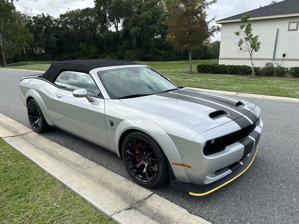 2023 Dodge Challenger SRT Hellcat 3rd Gen - Image 24 of 31