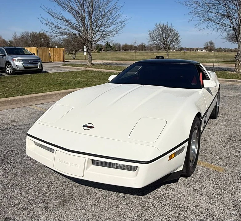 1986 Chevrolet Corvette C4 - Image 2 of 14