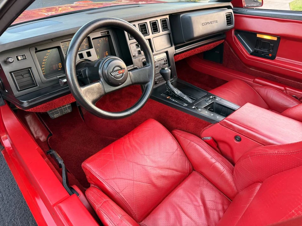 1986 Chevrolet Corvette C4 - Image 11 of 23