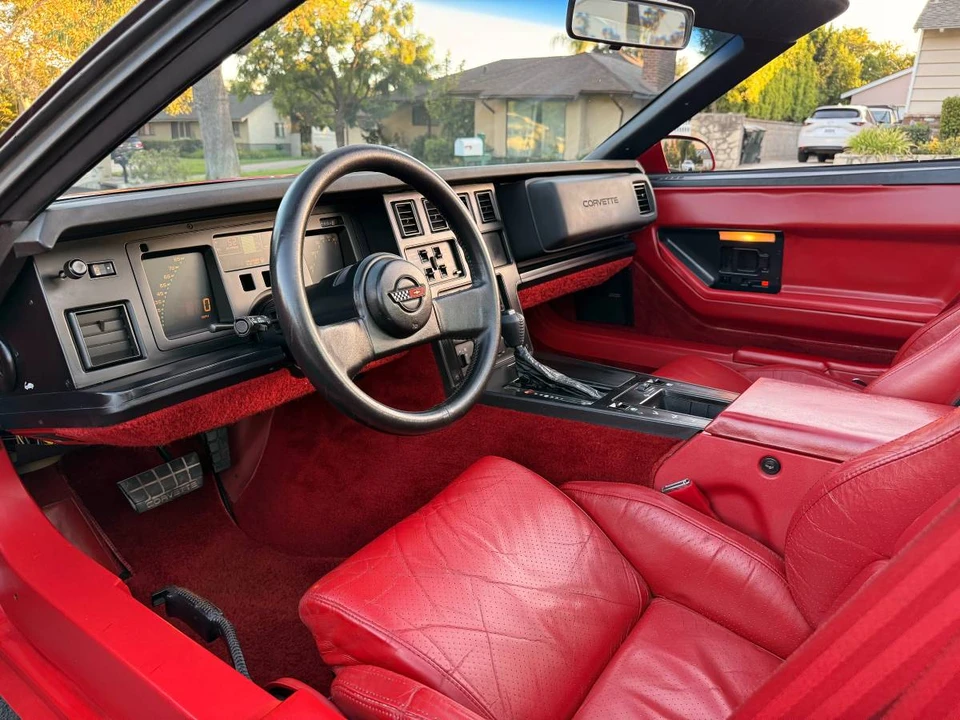 1986 Chevrolet Corvette C4 - Image 10 of 23
