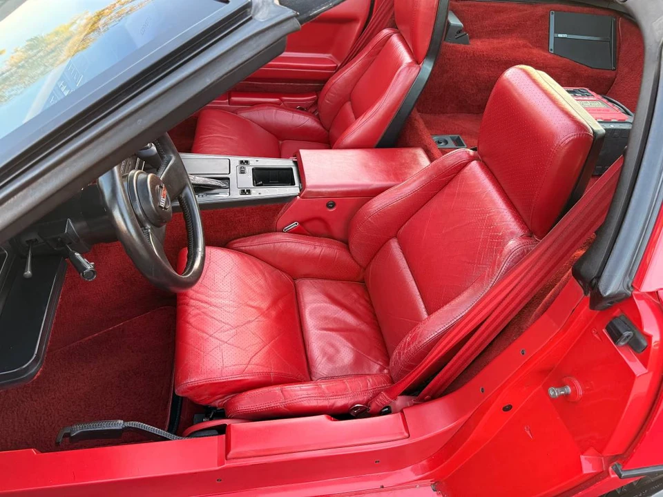 1986 Chevrolet Corvette C4 - Image 12 of 23