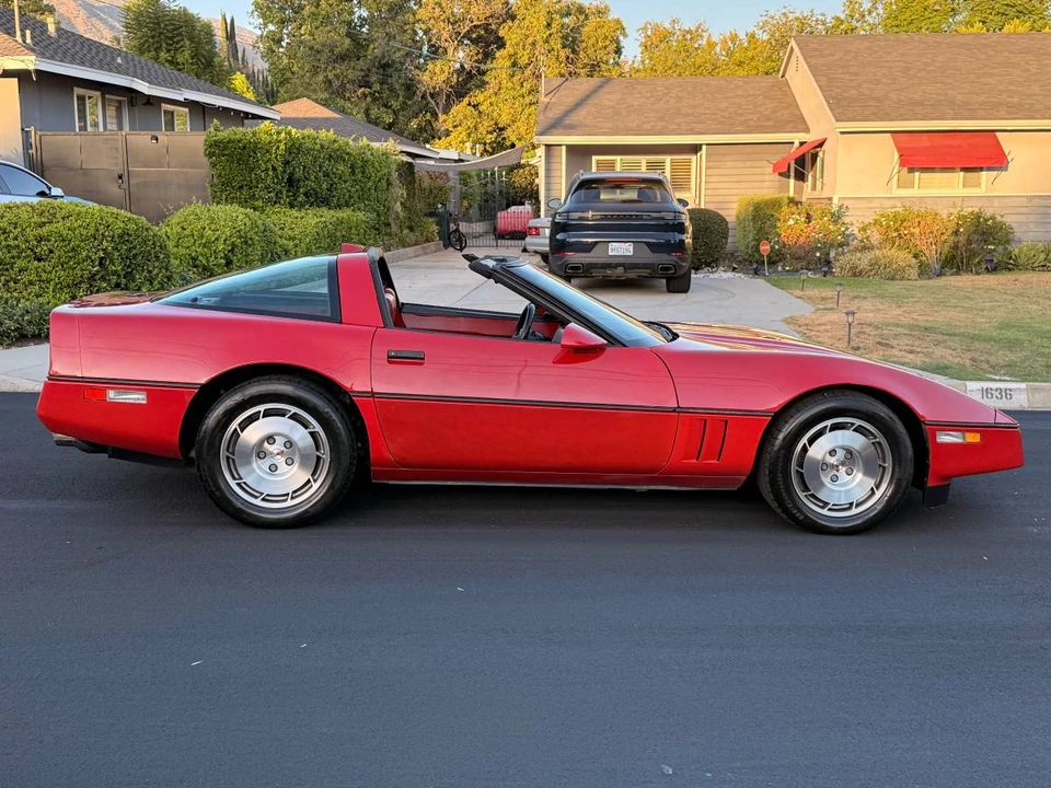 1986 Chevrolet Corvette C4 - Image 3 of 23