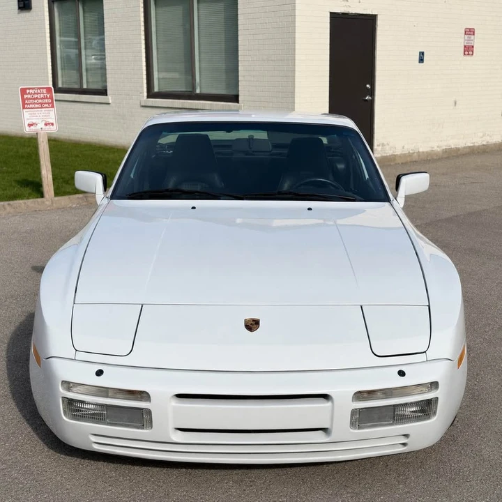 Porsche 944 Turbo - Image 2 of 6