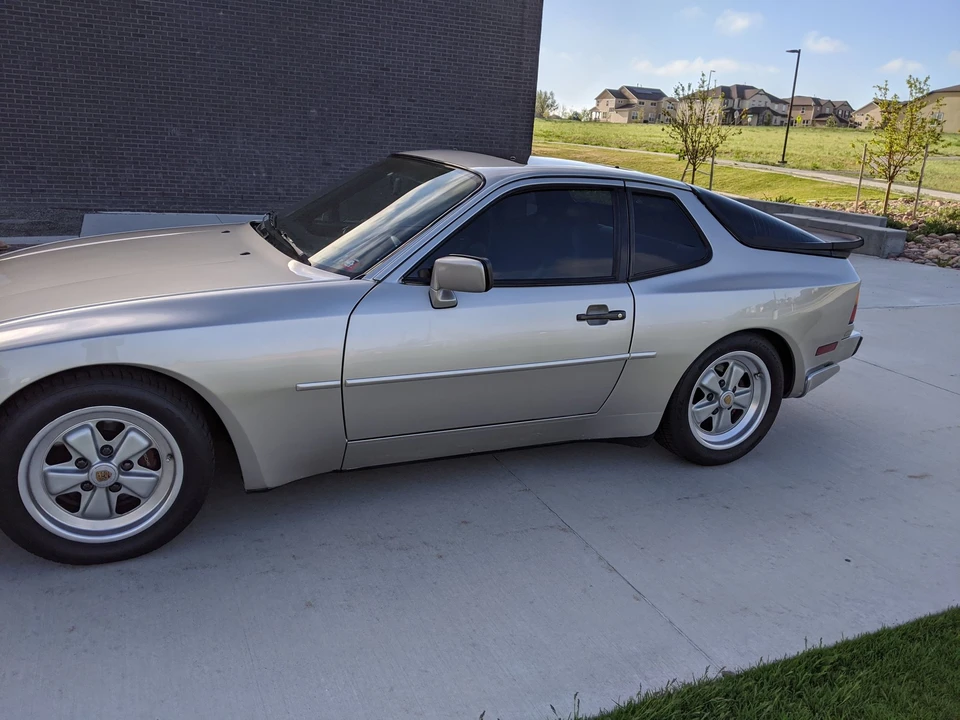 1986 Porsche 944 Turbo - Image 6 of 31