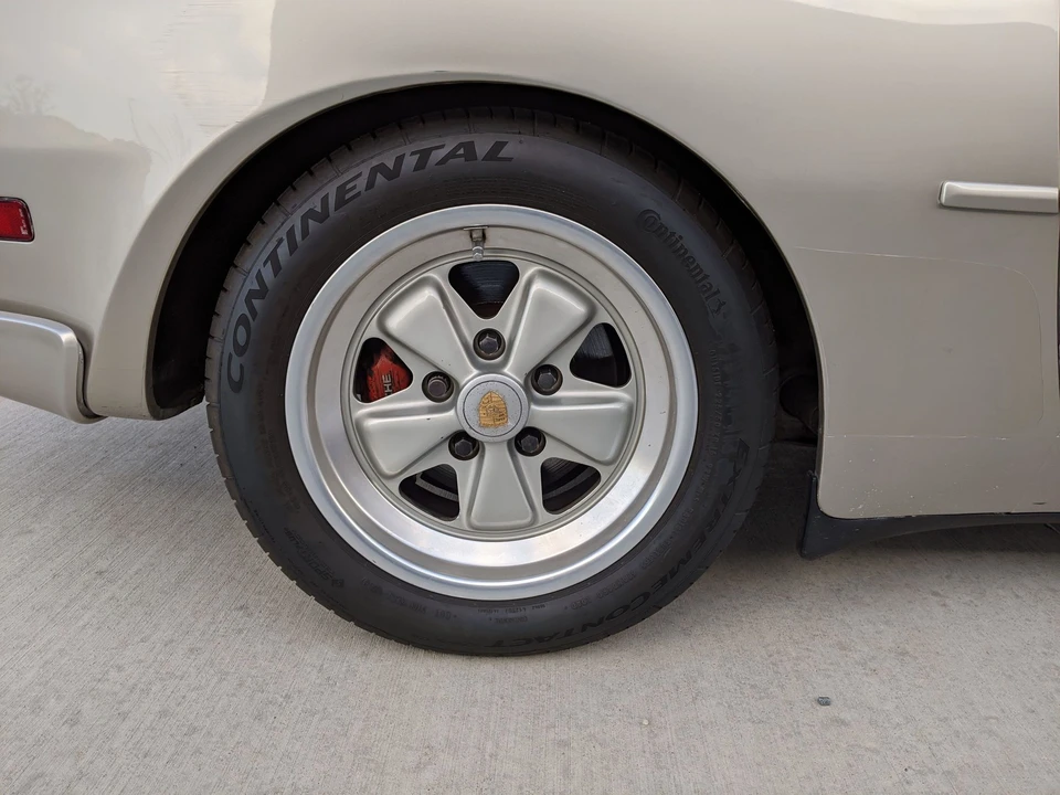 1986 Porsche 944 Turbo - Image 14 of 31