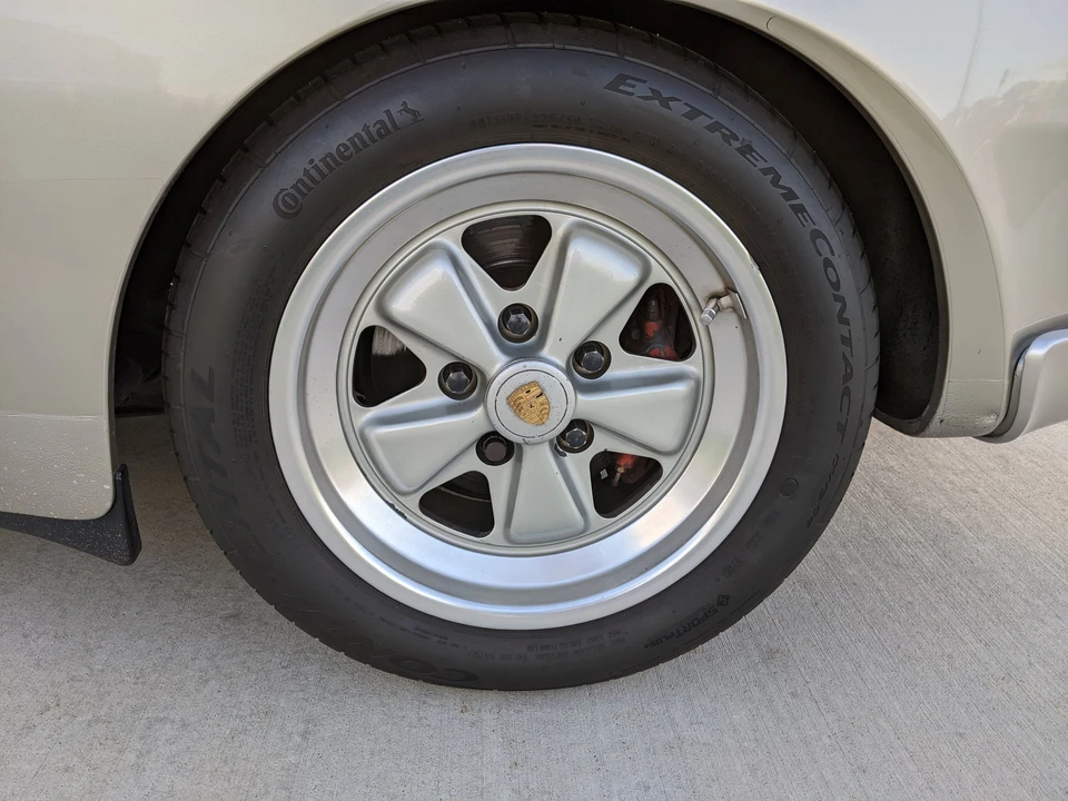 1986 Porsche 944 Turbo - Image 15 of 31