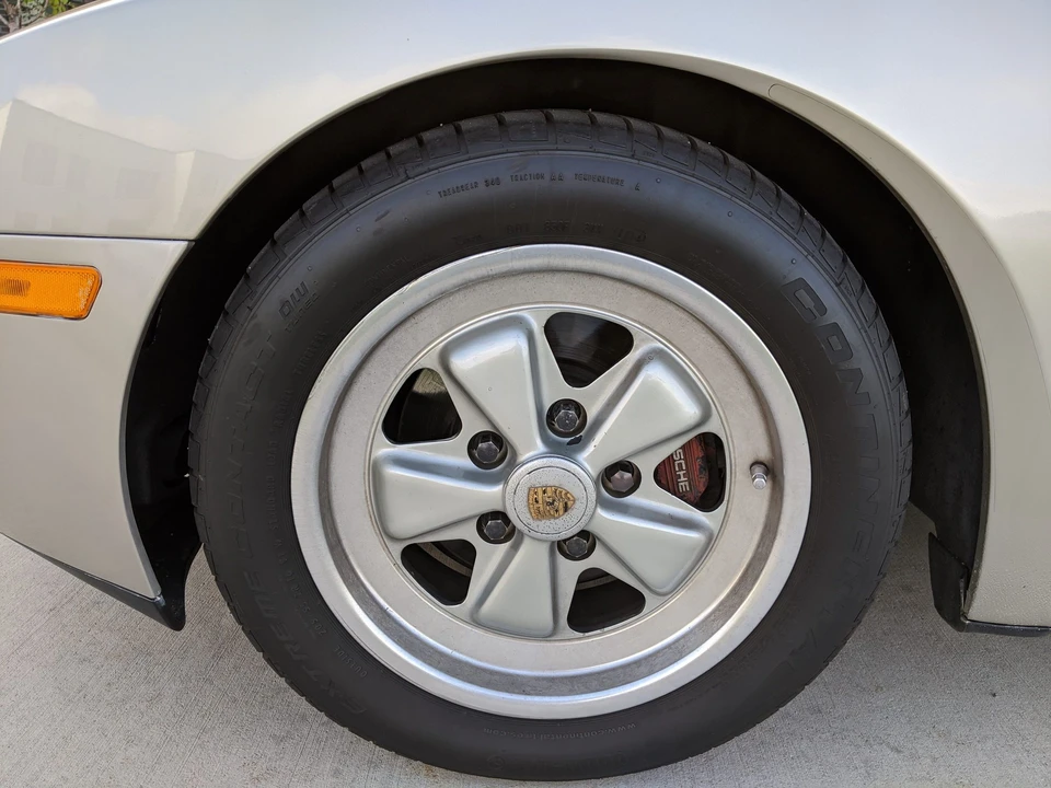 1986 Porsche 944 Turbo - Image 16 of 31