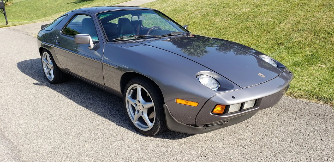 1986 Porsche 928 S - Image 9 of 12