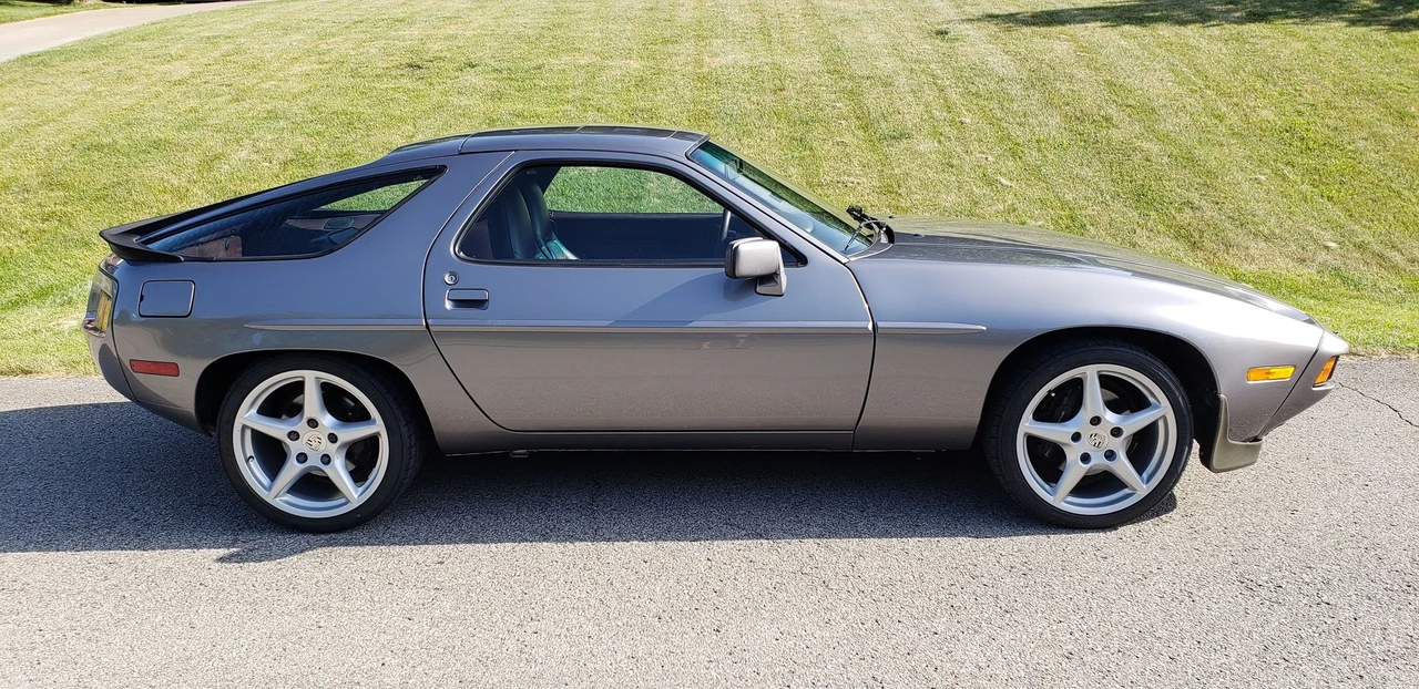1986 Porsche 928 S - Image 11 of 12