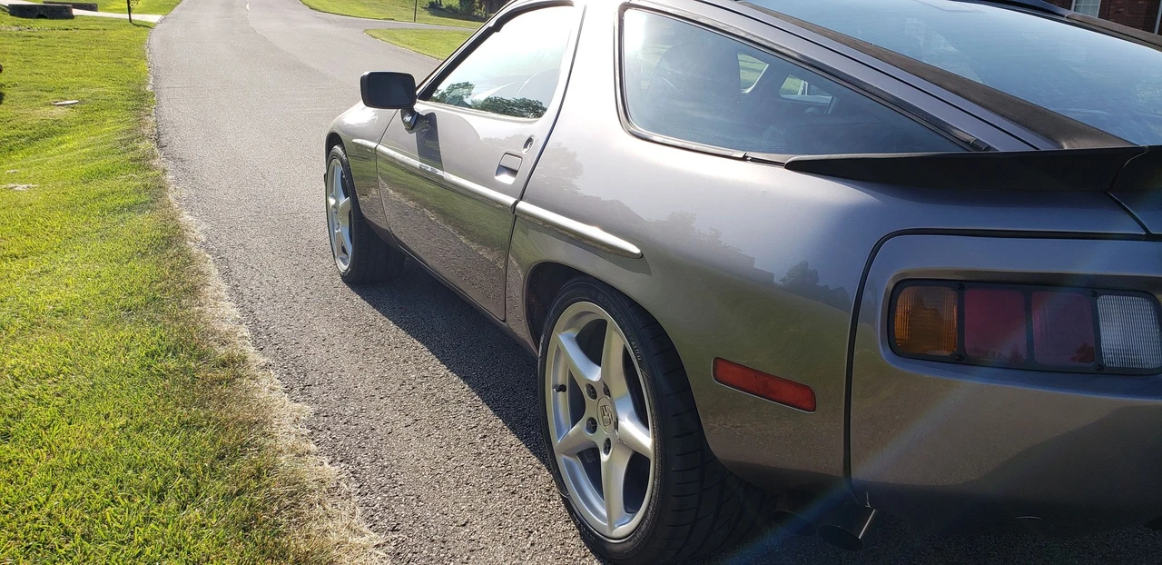 1986 Porsche 928 S - Image 5 of 12