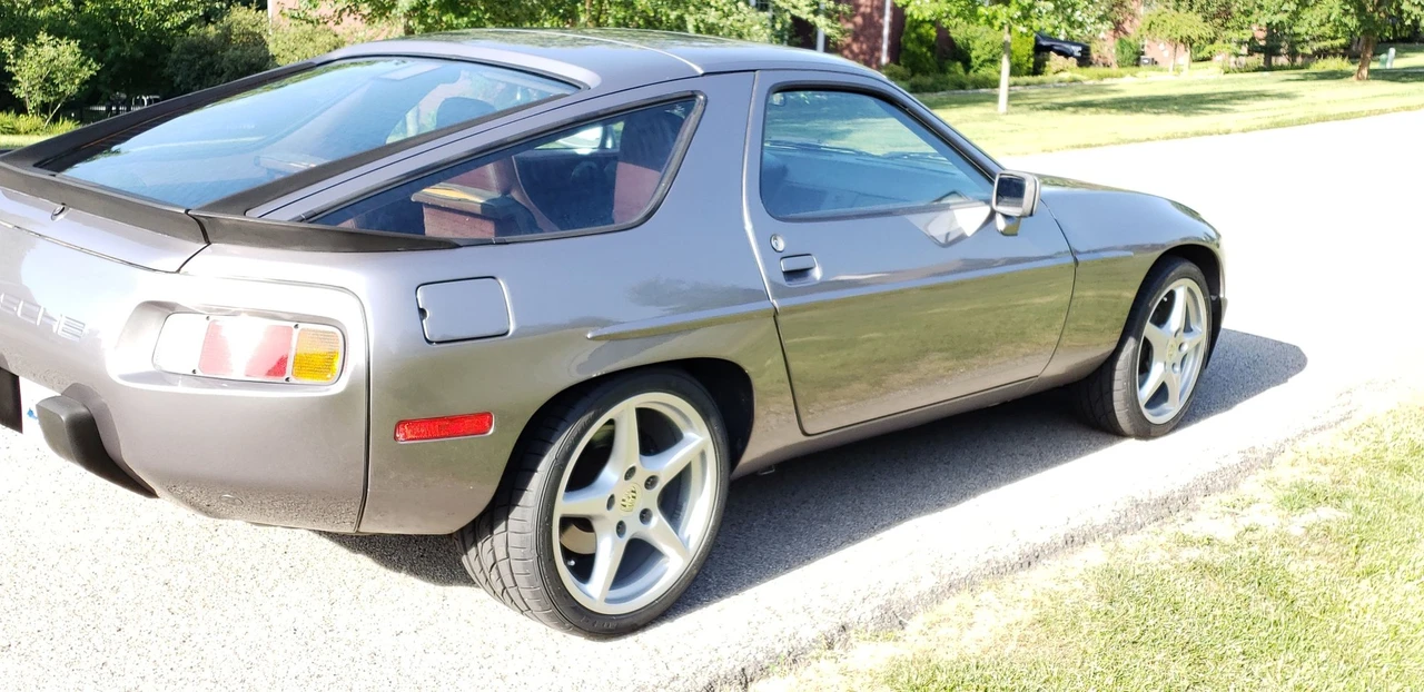 1986 Porsche 928 S - Image 2 of 12