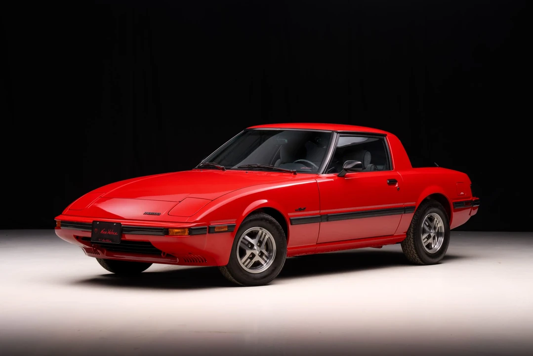 1985 Mazda RX-7 SA & FB - Image 2 of 31