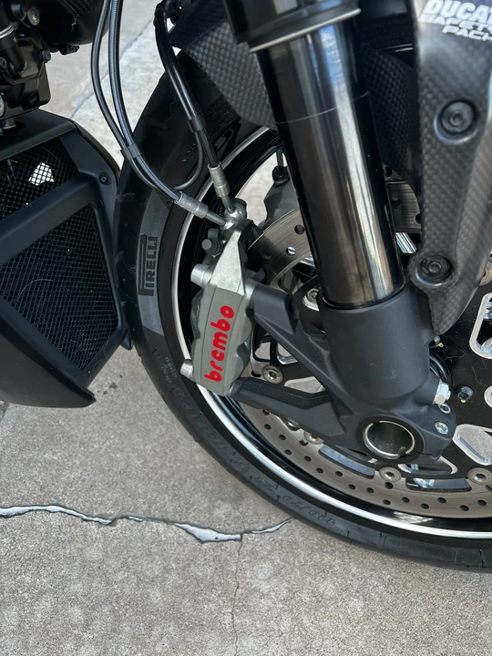 2015 Ducati Diavel - Image 10 of 26