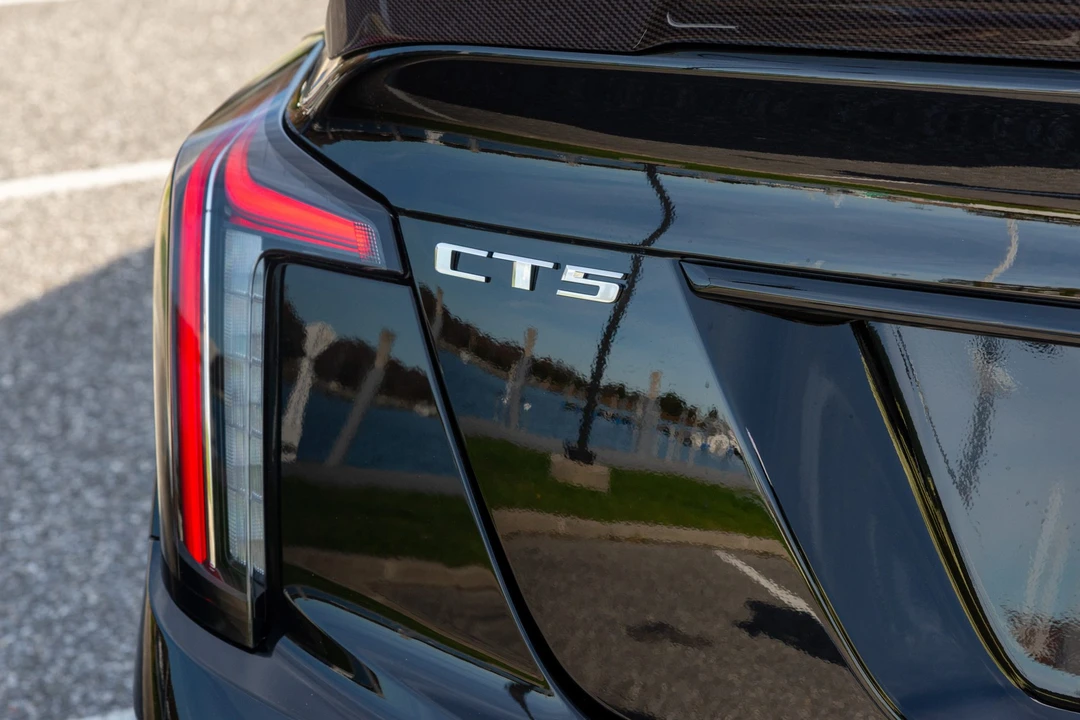 2023 Cadillac CT5-V Blackwing - Image 18 of 31