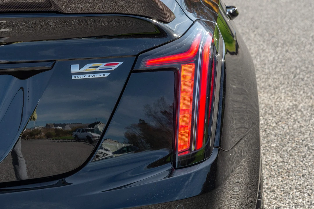 2023 Cadillac CT5-V Blackwing - Image 21 of 31