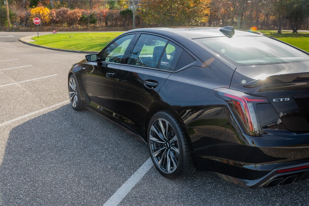 2023 Cadillac CT5-V Blackwing - Image 24 of 31