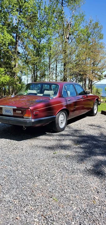 Jaguar XJ Series 3 - Image 2 of 10