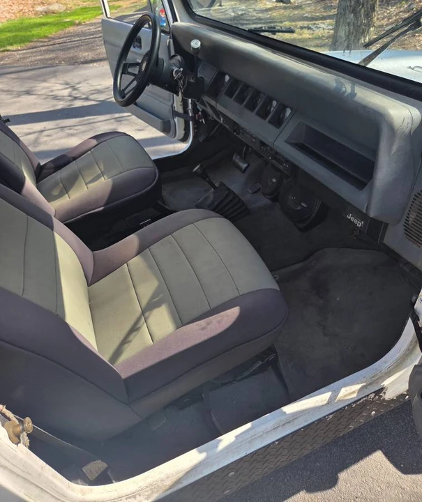 1987 Jeep YJ Wrangler - Image 7 of 11