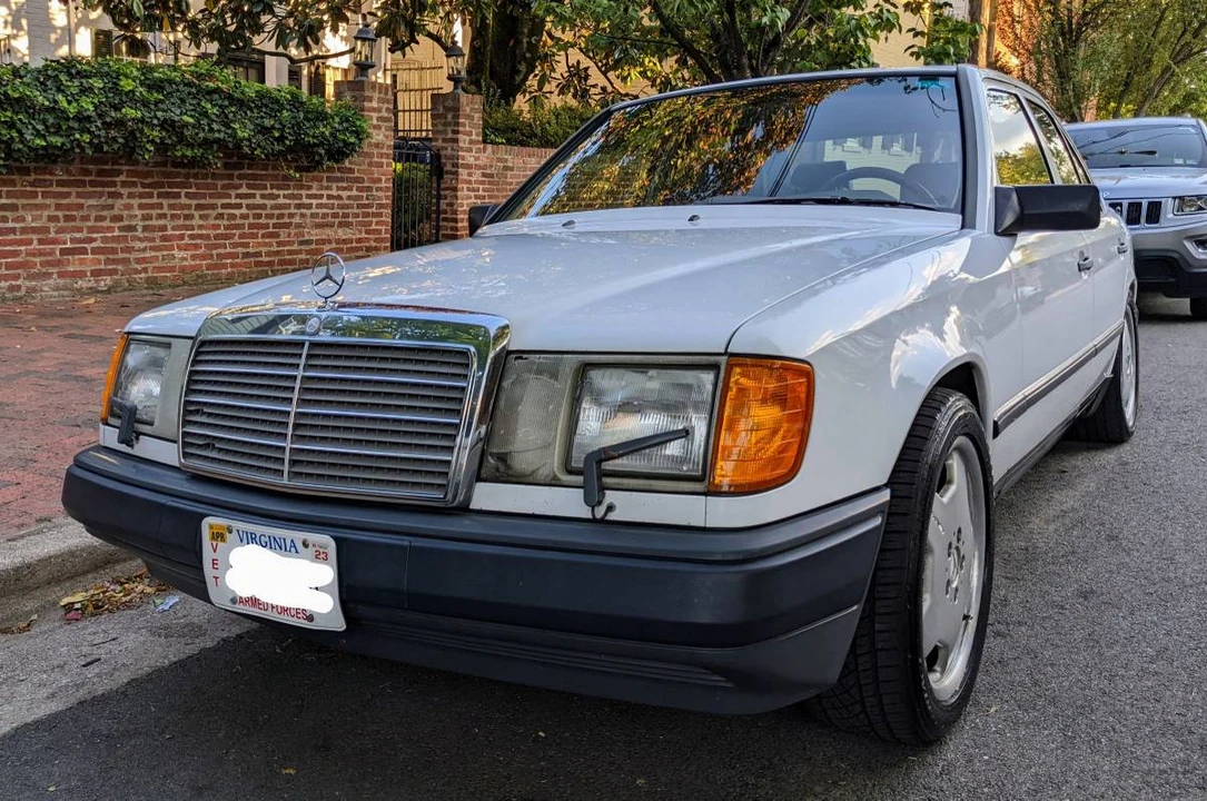 1987 Mercedes-Benz W124 E-Class - Image 3 of 24