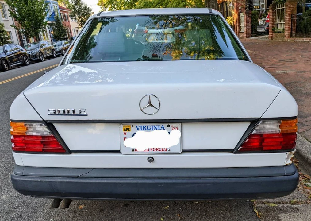 1987 Mercedes-Benz W124 E-Class - Image 6 of 24