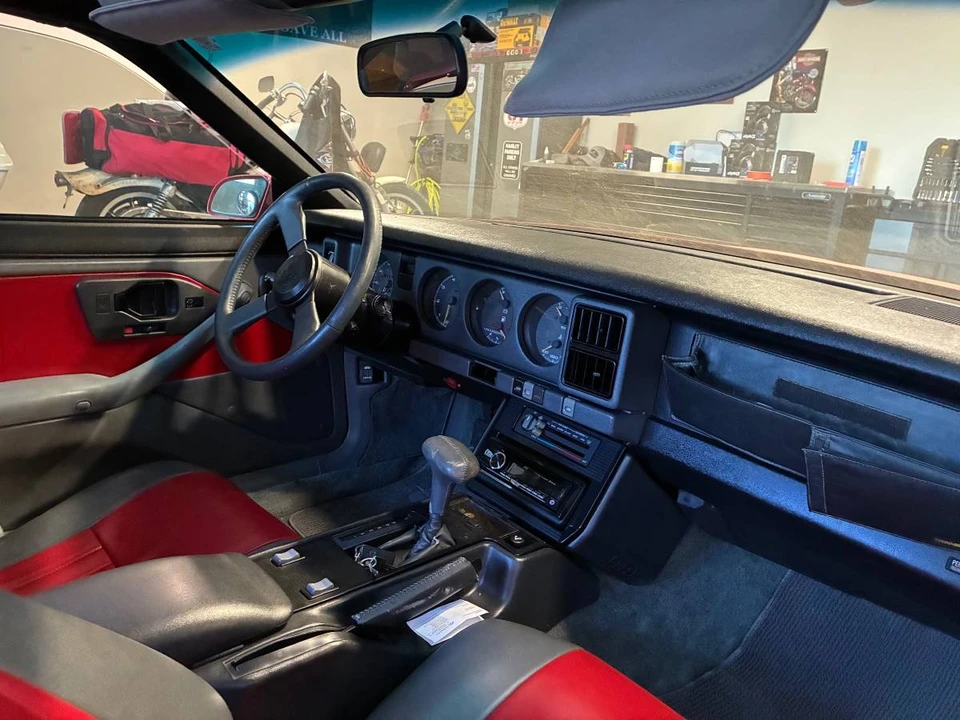 1987 Pontiac Firebird 3rd Gen - Image 5 of 10