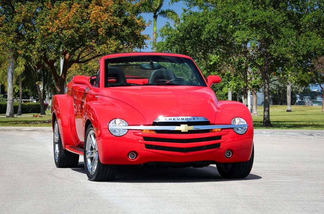 2005 Chevrolet SSR - Image 15 of 31