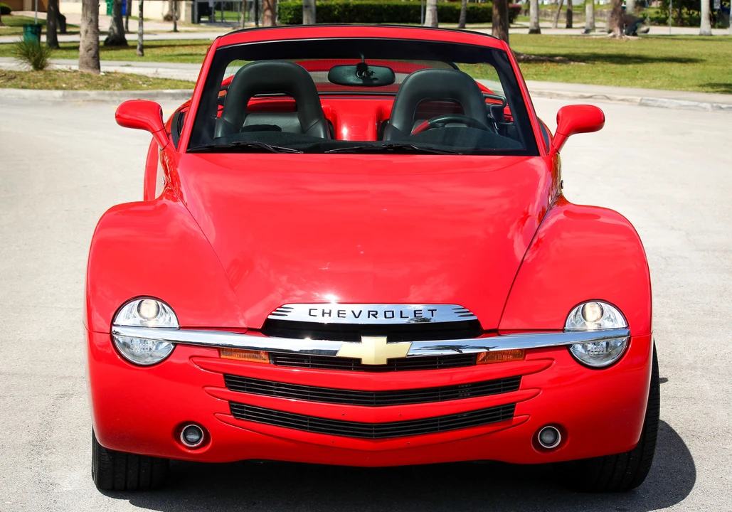 2005 Chevrolet SSR - Image 16 of 31