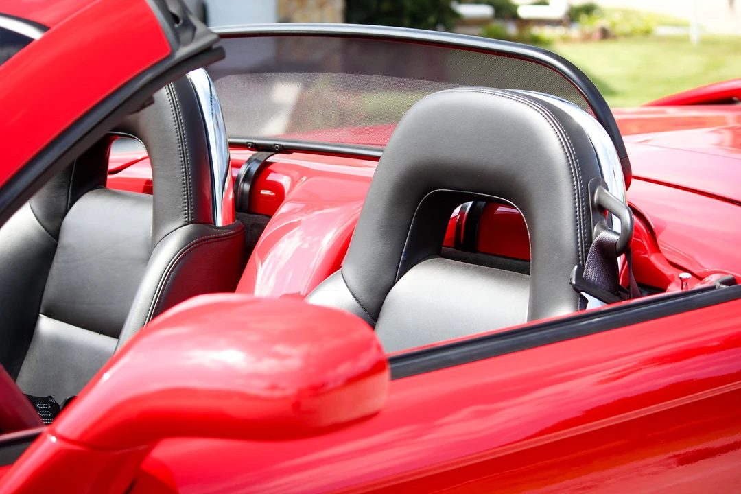 2005 Chevrolet SSR - Image 20 of 31