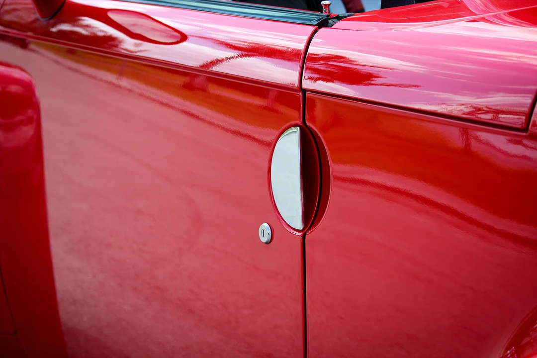 2005 Chevrolet SSR - Image 25 of 31